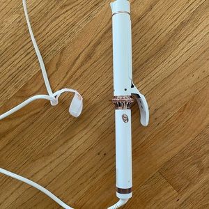 T3 1.25 in SinglePass Curling Iron